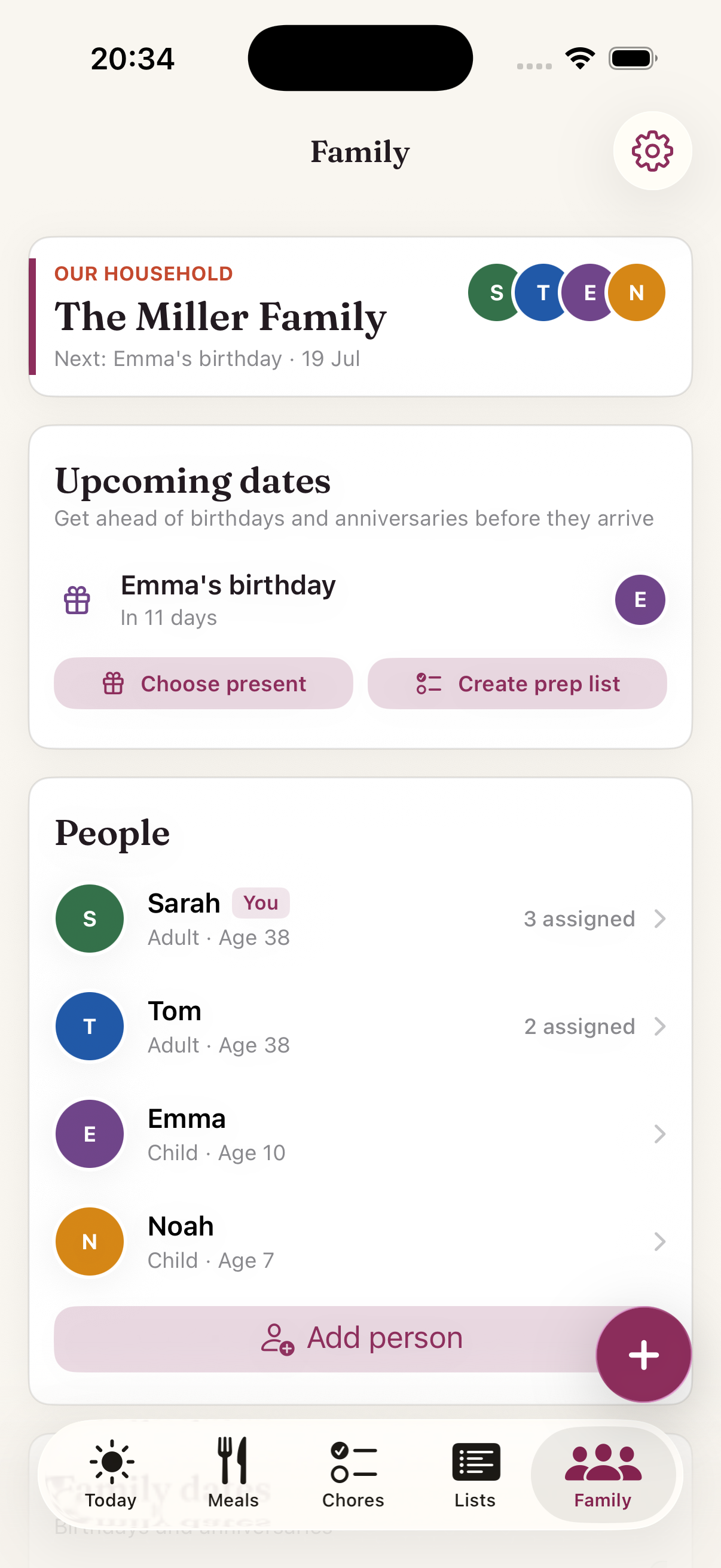 Family screen with household members and important dates
